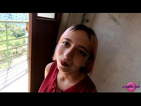 ❤️ Оюутны мэдрэмжтэй хөхүүл нь гаднын нь гаднах - булэг дээр түүний нүүр ❌ Порно видео манайд
